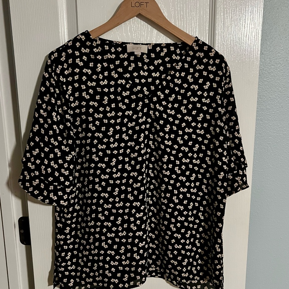 LOFT Monochrome Floral Blouse
